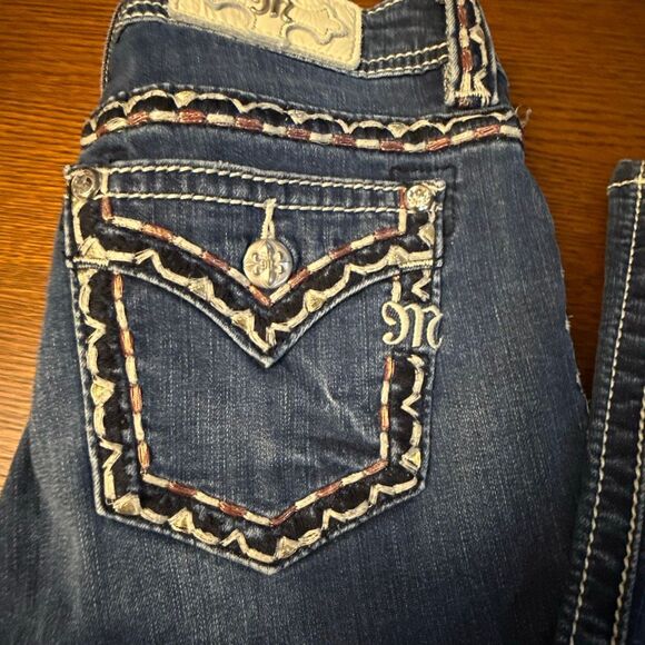 Miss Me Jeans Size 27 Bootcut M5014B26B MK798 Embroidered Flap Pockets Dark Wash - Picture 2 of 16
